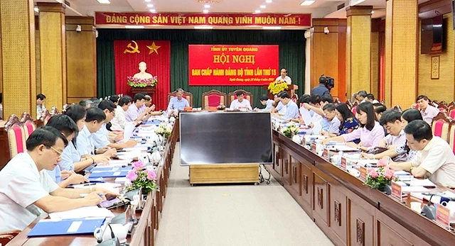 Hội nghị Ban chấp hành Đảng bộ tỉnh Tuyên Quang. 