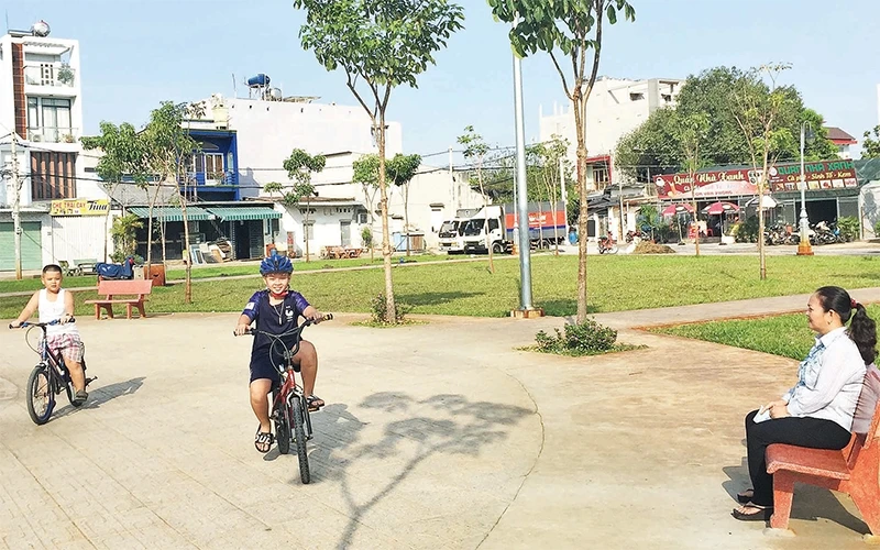 Công viên CX5, phường Bình Hưng Hòa, quận Bình Tân được xây dựng trên mặt ao cũ để phục vụ dân cư khu phố 3.