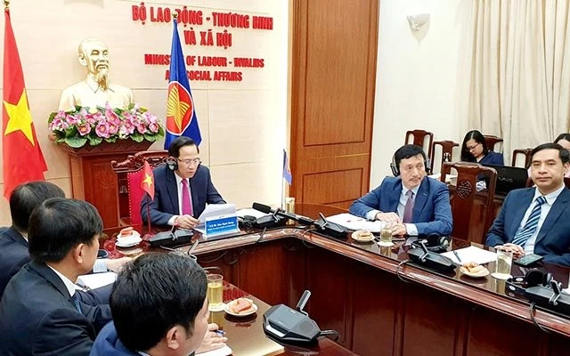 Bộ trưởng Đào Ngọc Dung phát biểu tại hội nghị trực tuyến AMMSWD (Ảnh:Vietnamplus).
