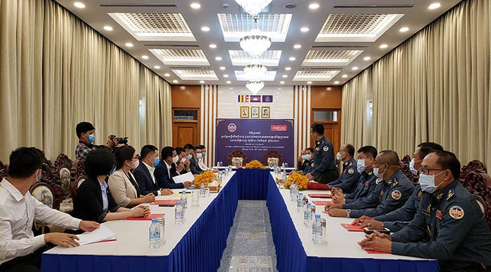 Lễ bàn giao hệ thống hội thảo trực tuyến cho lực lượng Hiến binh Campuchia.