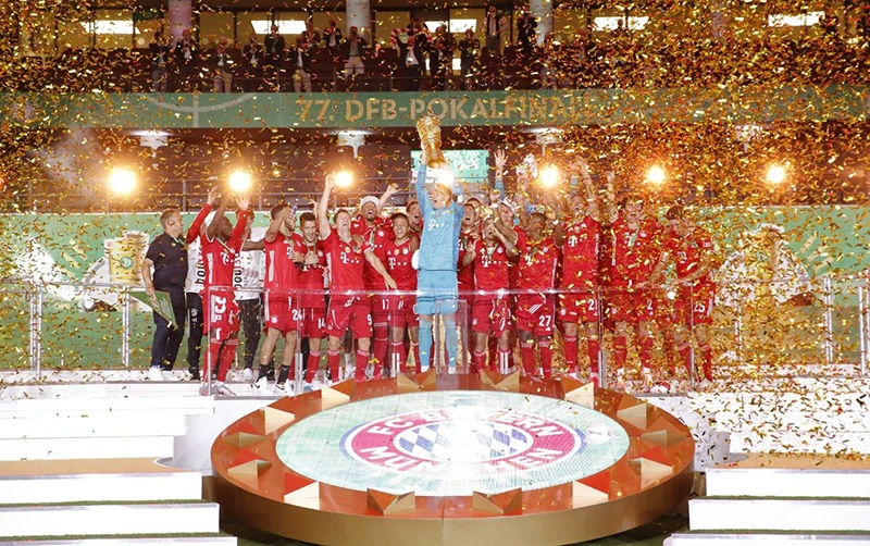 Bayern Munich tiếp tục lập kỷ lục ở đấu trường quốc nội với chiếc Cúp quốc gia Đức lần thứ 20 trong lịch sử. (Ảnh: Bayern Munich FC)