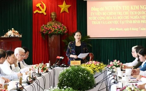 Chủ tịch Quốc hội Nguyễn Thị Kim Ngân phát biểu tại buổi làm việc với Ban Thường vụ Tỉnh ủy Bình Phước.