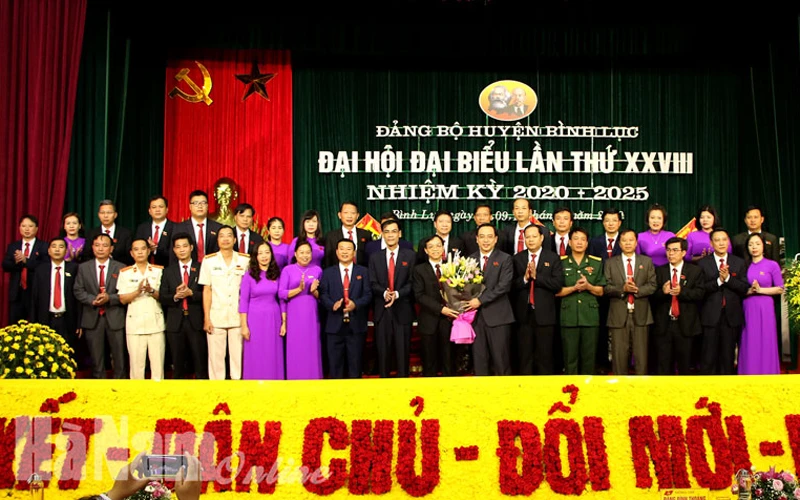 Ban Chấp hành Đảng bộ huyện Bình Lục khóa mới ra mắt