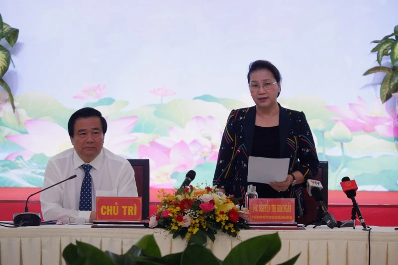 Chủ tịch Quốc hội Nguyễn Thị Kim Ngân phát biểu chỉ đạo hội nghị.