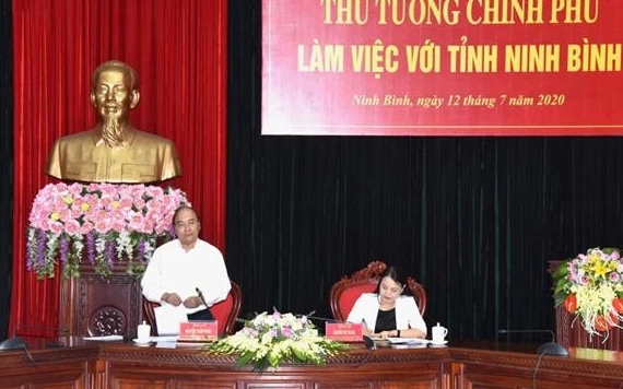 Thủ tướng Nguyễn Xuân Phúc làm việc với lãnh đạo chủ chốt tỉnh Ninh Bình.