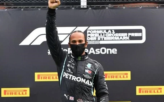 Hamilton giành chiến thắng tại chặng đua thứ 2 của mùa giải 2020.