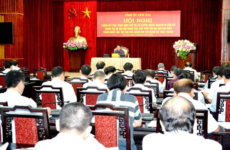 Tỉnh ủy Lào Cai tổ chức Hội nghị tổng kết thực hiện Chỉ thị 35 của Bộ Chính trị về đại hội đảng bộ các cấp.
