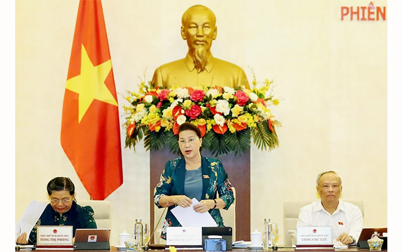 Chủ tịch QH Nguyễn Thị Kim Ngân phát biểu khai mạc phiên họp. Ảnh: TRỌNG ÐỨC (TTXVN) 