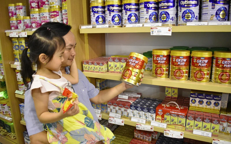 Người tiêu dùng có thể mua sữa bột “Dielac Grow Plus có tổ yến” tại các cửa hàng và trang thương mại điện tử Giấc mơ sữa Việt của Vinamilk.