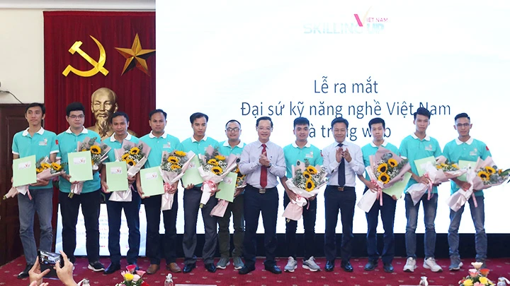Đại sứ Kỹ năng nghề Việt Nam tại buổi lễ ra mắt.