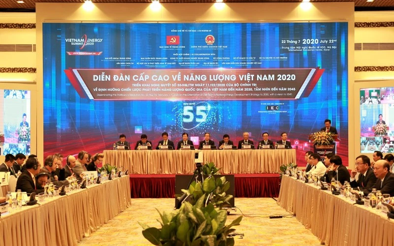 Các đại biểu dự Diễn đàn cấp cao về Năng lượng Việt Nam 2020