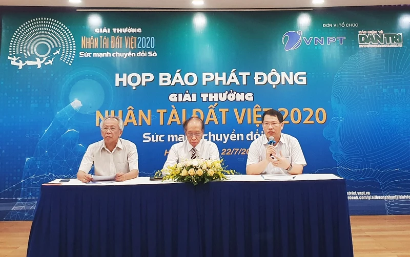 Họp báo Phát động Giải thưởng Nhân tài đất Việt 2020.