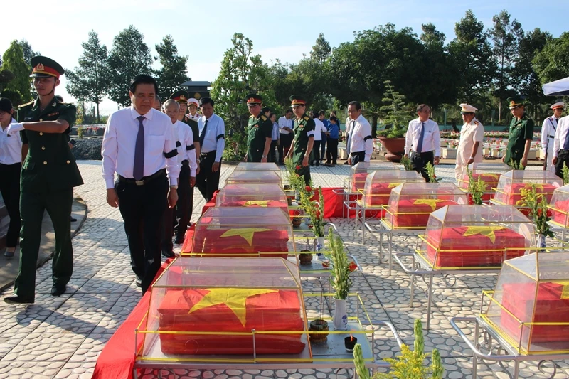  110 bộ hài cốt liệt sĩ quân tình nguyện Việt Nam hy sinh trong các thời kỳ chiến tranh ở Campuchia được tìm thấy trong mùa khô 2019 - 2020.