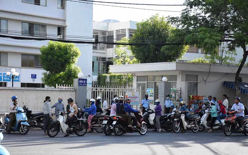 Bảy bệnh nhân, bốn nhân viên y tế mắc Covid-19 tại Bệnh viện Đà Nẵng