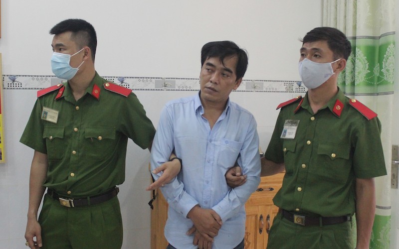 Ngô Văn Tính bị lực lượng công an bắt giữ.