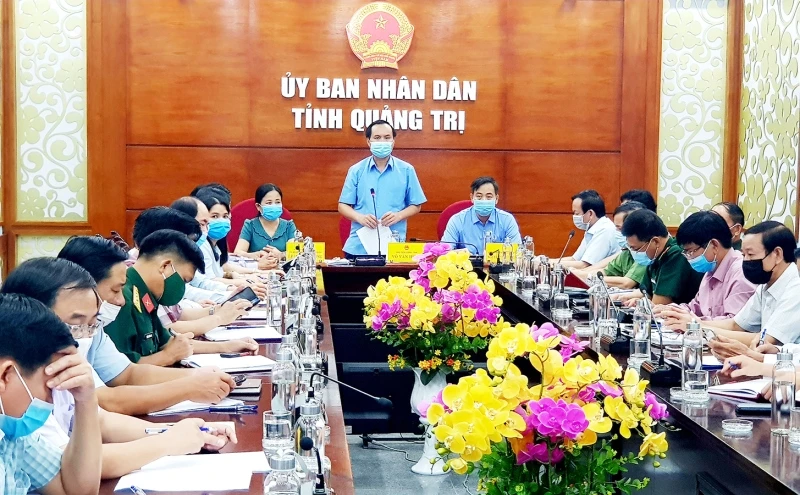 Chủ tịch UBND tỉnh Quảng Trị Võ Văn Hưng chủ trì cuộc họp.