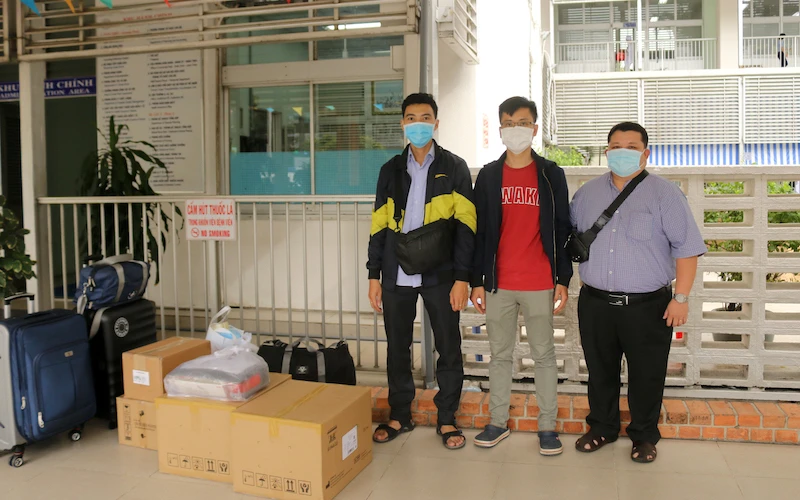 Đội phản ứng nhanh số 4 Bệnh viện Chợ Rẫy lên đường hỗ trợ Bệnh viện Đà Nẵng.