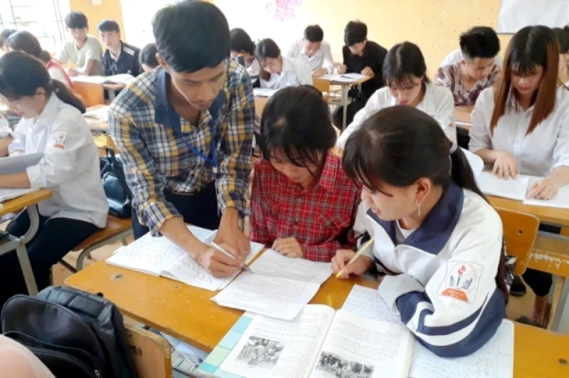 Học sinh lớp 12, Trường THPT số 2 Si Ma Cai ôn thi chuẩn bị cho kỳ thi tốt nghiệp THPT năm 2020.