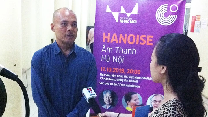Vũ Nhật Tân trước buổi biểu diễn “Âm thanh Hà Nội” ngày 11-10-2019.