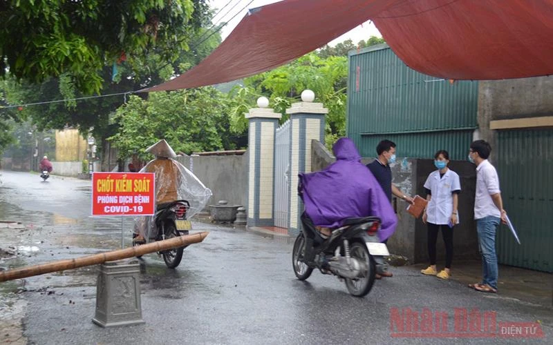 Tất cả các hướng ra vào ổ dịch mới phát sinh ngày 6-8 tại xã Tây Ninh (Tiền Hải, Thái Bình) đều được kiểm soát.