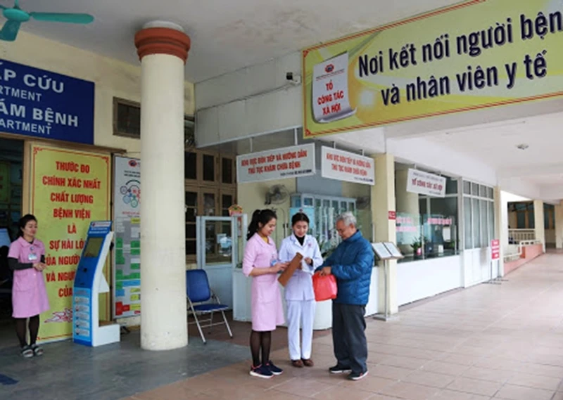 Từ sáng 10-8, Bệnh viện đa khoa tỉnh Quảng Trị tạm dừng tiếp bệnh nhân, tiến hành khử trùng vệ sinh bệnh viện, phòng chống Covid-19.