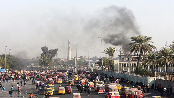 Khu vực vùng Xanh tại Baghdad thường xuyên hứng chịu rocket. Ảnh: AP