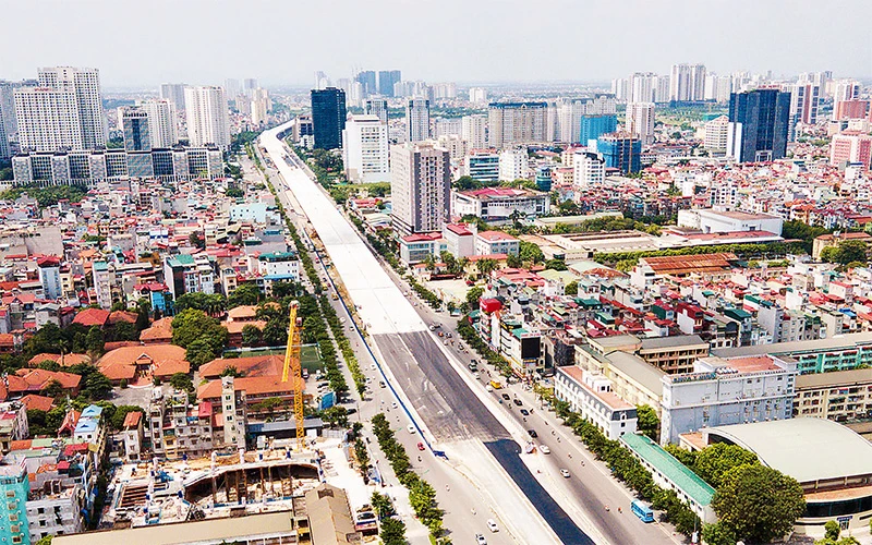 Tuyến đường vành đai 3 đoạn Mai Dịch - cầu Thăng Long đã cơ bản hoàn thành. Ảnh: Nam Nguyễn