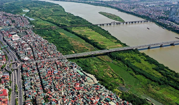 Sông Hồng là nguồn lực về cảnh quan, sinh thái và du lịch của Thủ đô Hà Nội.