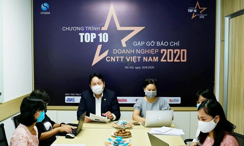 Họp báo trực tuyến Giới thiệu Chương trình Top 10 Doanh nghiệp CNTT Việt Nam 2020.