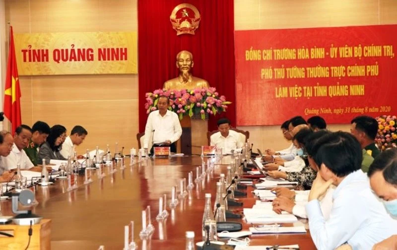 Phó Thủ tướng Thường trực Chính Phủ Trương Hòa Bình làm việc với tỉnh Quảng Ninh. 