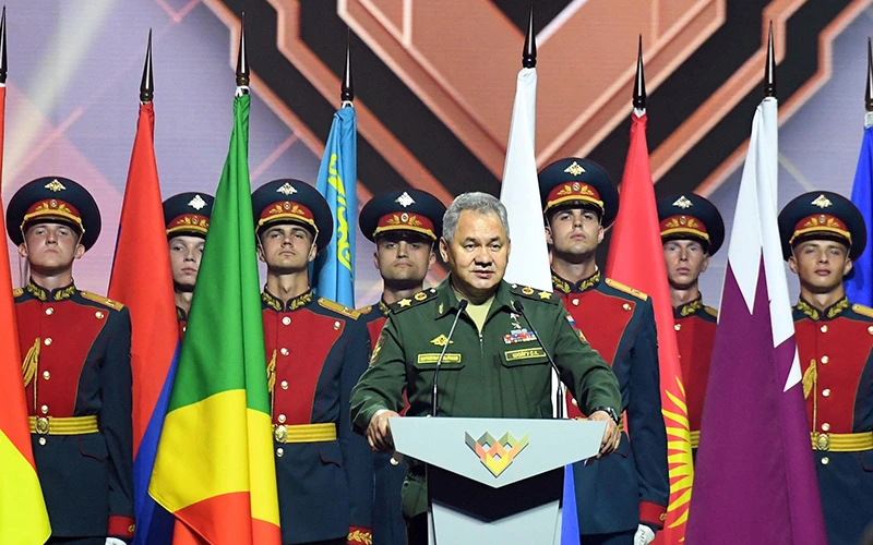 Đại tướng Sergei Shoigu, Bộ trưởng Quốc phòng Liên bang Nga phát biểu tại lễ bế mạc Army Games 2020.