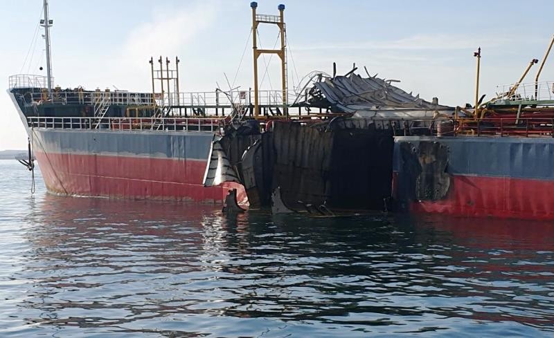 Sự cố cháy, nổ khiến tàu chở dầu Trung Thảo 36-BLC bị hư hỏng nặng.