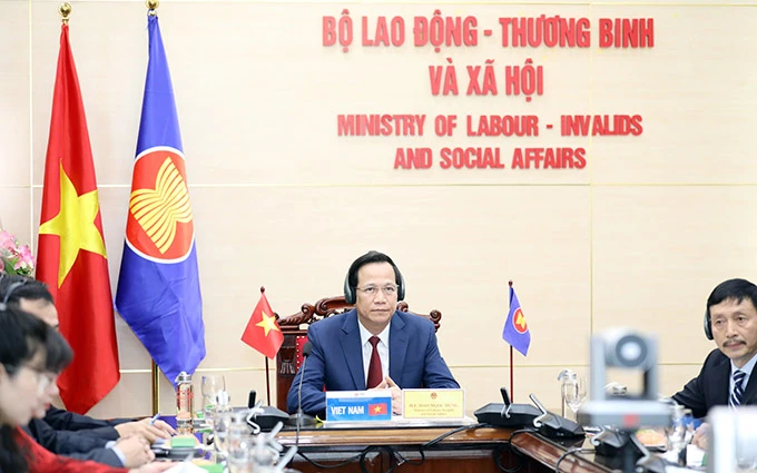 Bộ trưởng Đào Ngọc Dung dự Hội nghị trực tuyến Bộ trưởng Lao động và Việc làm G20 (Ảnh: Anh Nguyễn).