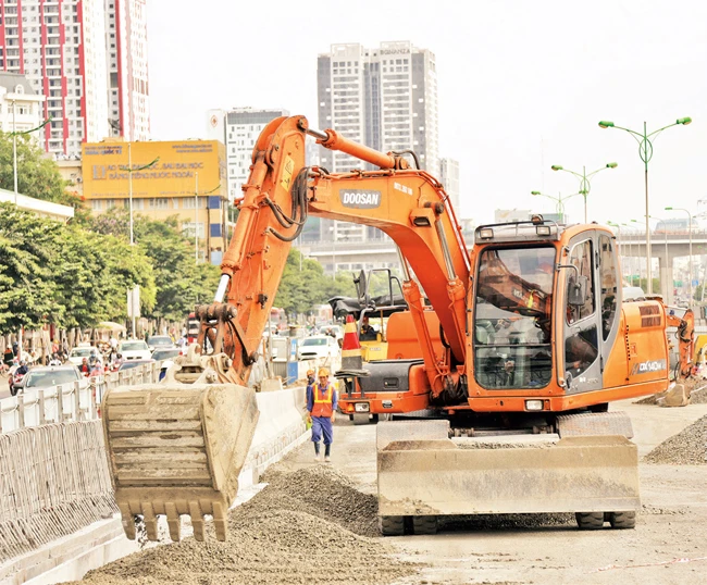 Chuẩn bị thông xe dự án cầu cạn Mai Dịch - Nam Thăng Long