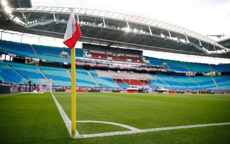 Phần lớn các giải đấu lớn của bóng đá thế giới đều đang diễn ra trên sân không có khán giả do ảnh hưởng của Covid-19. (Ảnh: Reuters)