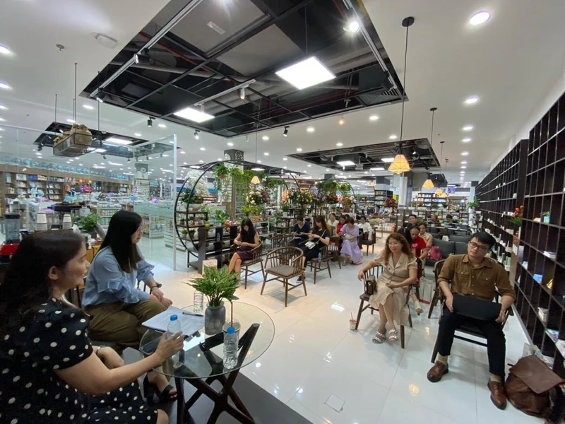 Họp báo giới thiệu tổ hợp Nhà sách - Cafe sách và Khu vui chơi giáo dục Tân Việt.