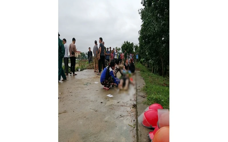 Tìm thấy thi thể nạn nhân bị nước lũ cuốn trôi ở Hà Tĩnh