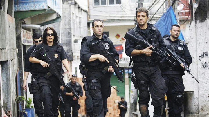 Cảnh sát Brazil trong một chiến dịch truy quét tội phạm ở Sao Paolo. Ảnh: THE STAR