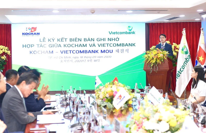 Ông Nghiêm Xuân Thành, Chủ tịch Hội đồng quản trị Vietcombank phát biểu tại buổi lễ.