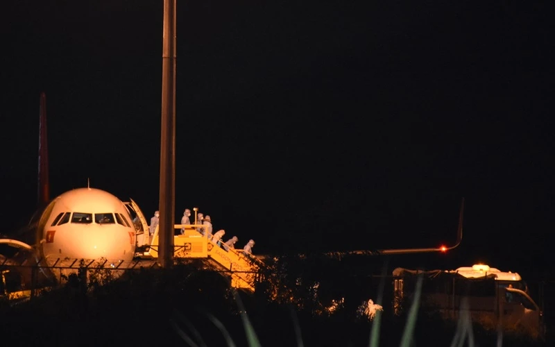 Chuyến bay VJ2723 của Hãng hàng không Vietjet Air hạ cánh an toàn tại Sân bay quốc tế Đà Nẵng tối 22-9.
