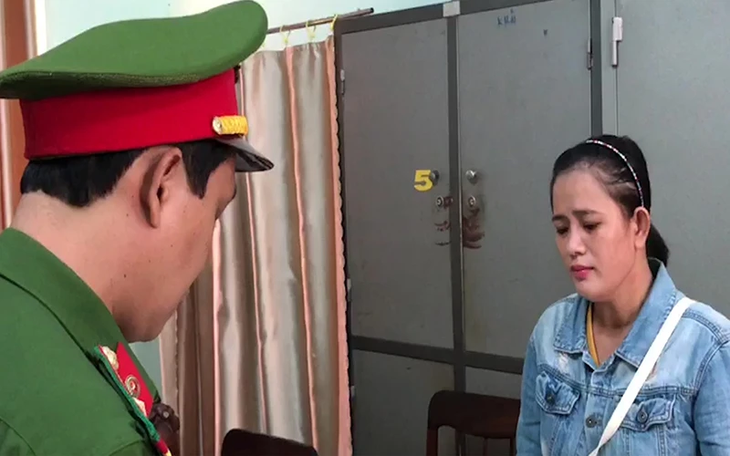 Phạm Thị Giang, kế toán UBND xã Ba Xa bị khởi tố về hành vi tham ô.