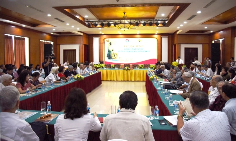 Hội thảo khoa học “Tiếng Việt trong Truyện Kiều”, sáng 25-9 tại TP Hà Tĩnh.
