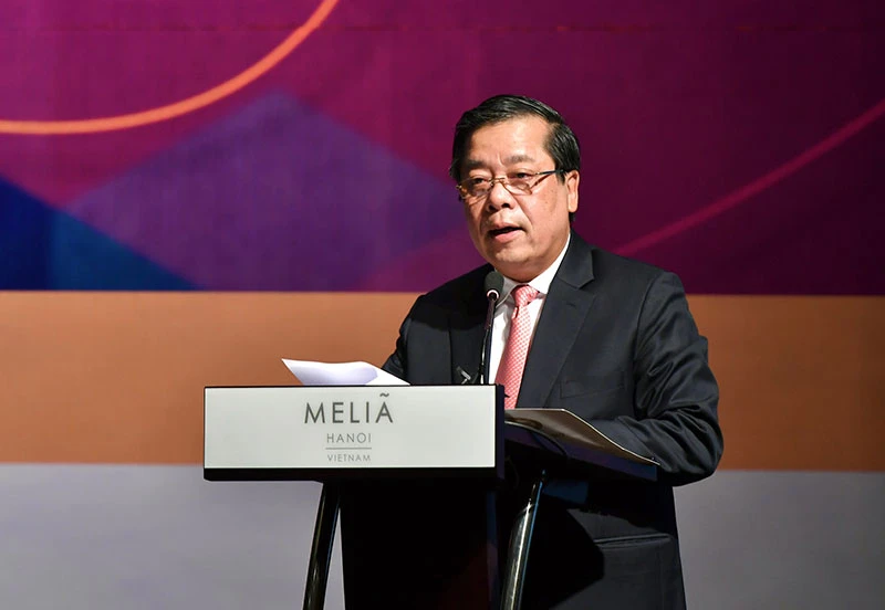 Phó Thống đốc Ngân hàng Nhà nước Việt Nam Nguyễn Kim Anh phát biểu tại hội thảo.