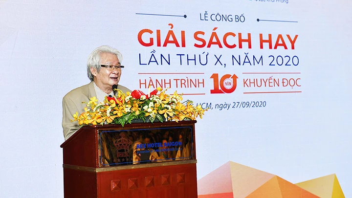 Nhà nghiên cứu Triết học Bùi Văn Nam Sơn phát biểu ý kiến tại GSH năm 2020.