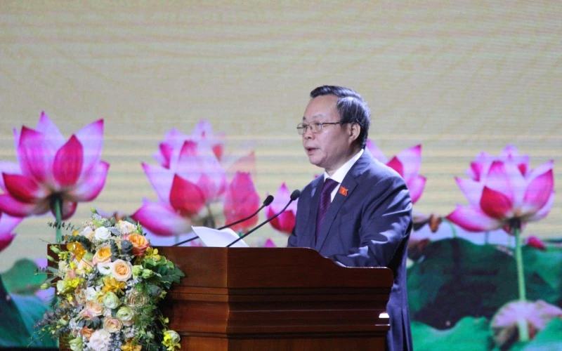 Phó Chủ tịch Quốc hội Phùng Quốc Hiển phát biểu ý kiến tại lễ kỷ niệm.