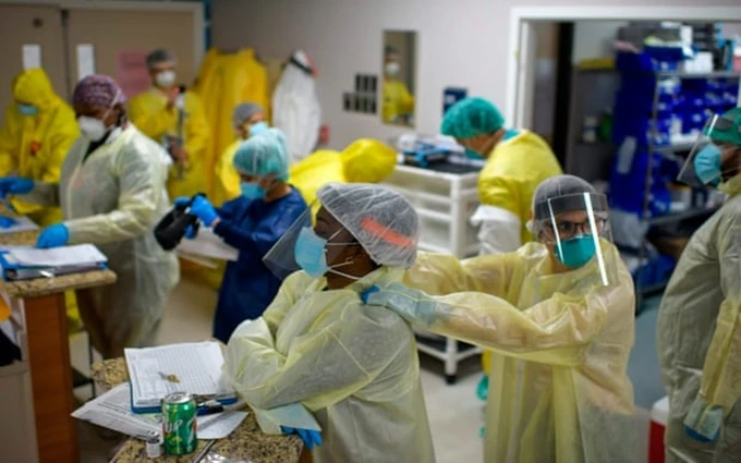 Các nhân viên y tế tại Trung tâm y tế United Memorial, Houston, Texas, Mỹ. (Ảnh: Getty Images)