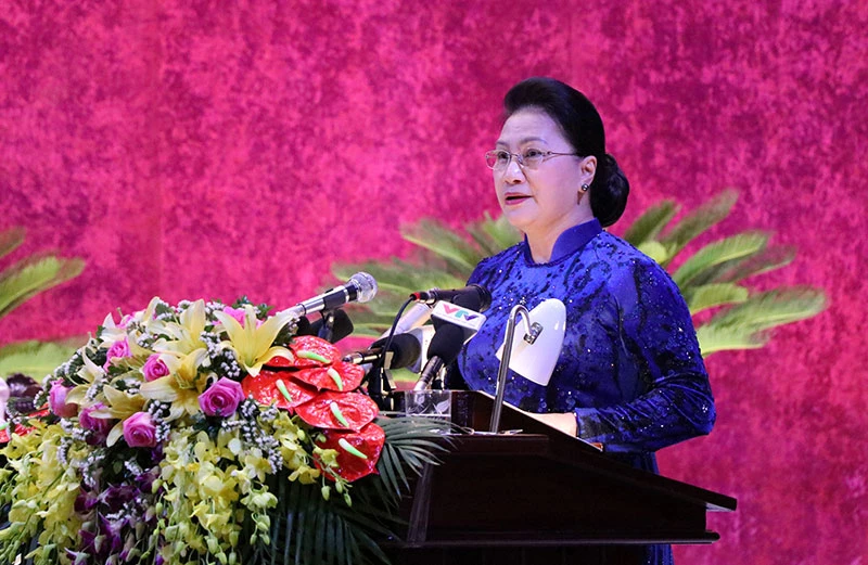Chủ tịch Quốc Hội Nguyễn Thị Kim Ngân phát biểu chỉ đạo Đại hội đại biểu Đảng bộ tỉnh Hòa Bình lần thứ 17, nhiệm kỳ 2020 - 2025.