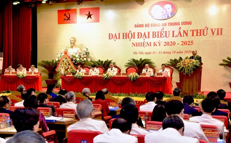 Thủ tướng Nguyễn Xuân Phúc phát biểu chỉ đạo tại Đại hội (Ảnh: Trần Hải).