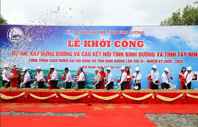 Khởi công đường và cầu kết nối tỉnh Bình Dương và Tây Ninh.