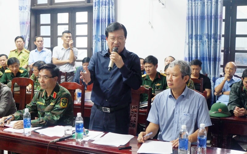 Phó Thủ tướng Trịnh Đình Dũng chỉ đạo công tác cứu hộ, cứu nạn ở Thủy điện Rào Trăng 3 và Trạm kiểm lâm số 7.